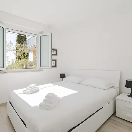 Apartment 100 Mt To The Sea Lungomare Barcola